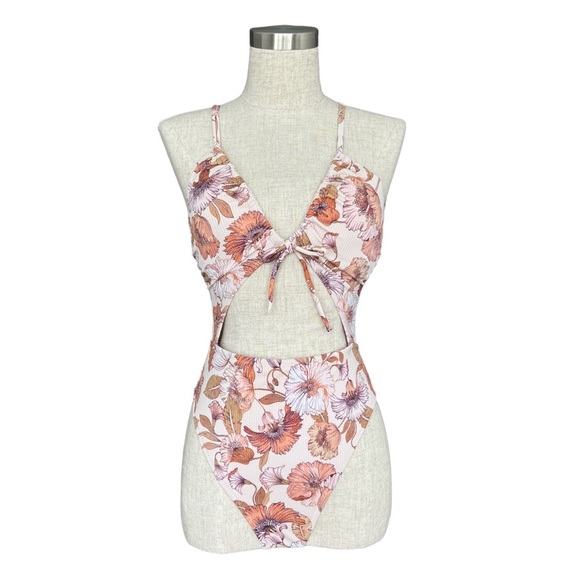 Shade & Shore Other - Shade and Shore Swimsuit Ribbed Plunge Front Cut Out One Piece Swimsuit